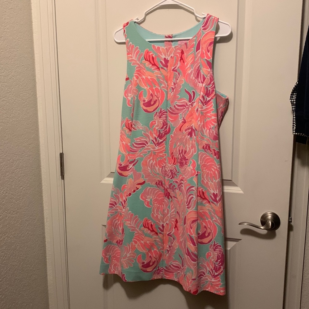 Lilly Pulitzer — size XL